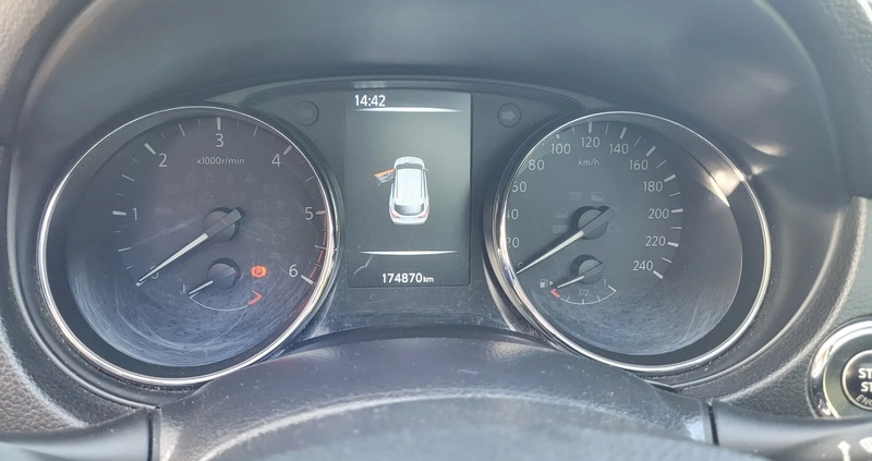 Nissan Qashqai cena 56700 przebieg: 175000, rok produkcji 2016 z Raciąż małe 92